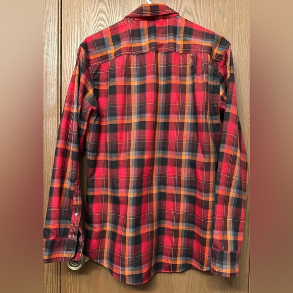 Eddie Bauer Shirt Men’s Small Red Polyester Button Up Long Sleeve Plaid - Picture 8 of 10